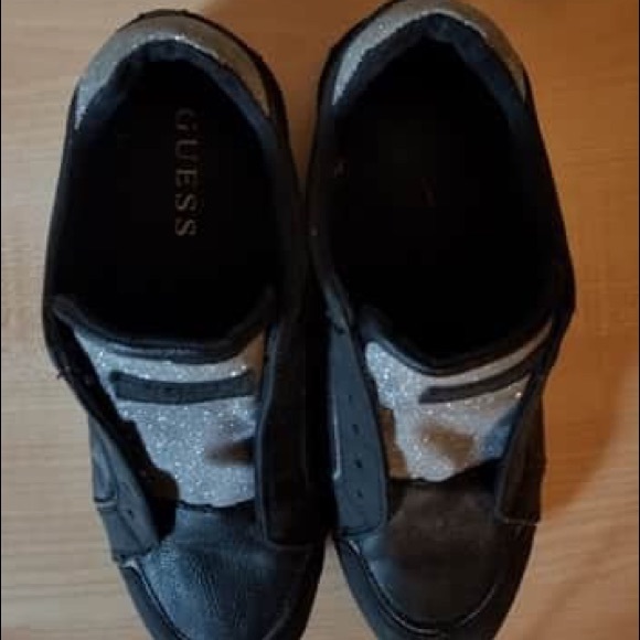 Guess Sneakers - Picture 4 of 5